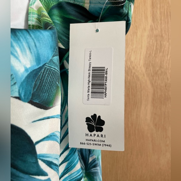 Hapari swim top NWT - Picture 3 of 3